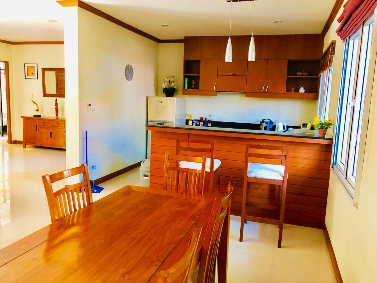 Karon Pool Villa 卡伦3卧泳池别墅 Exteriör bild