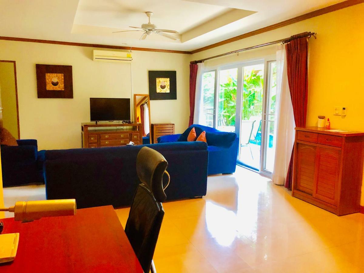 Karon Pool Villa 卡伦3卧泳池别墅 Exteriör bild