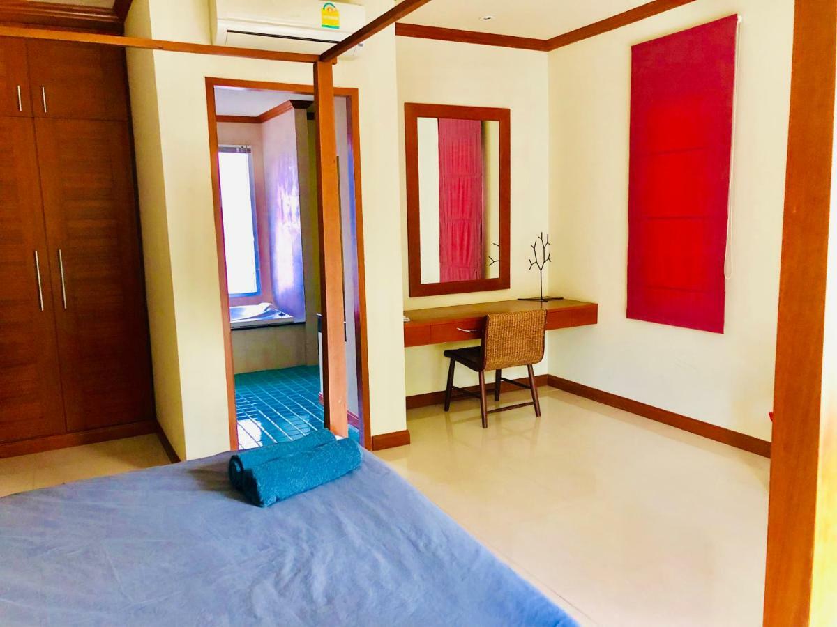 Karon Pool Villa 卡伦3卧泳池别墅 Exteriör bild