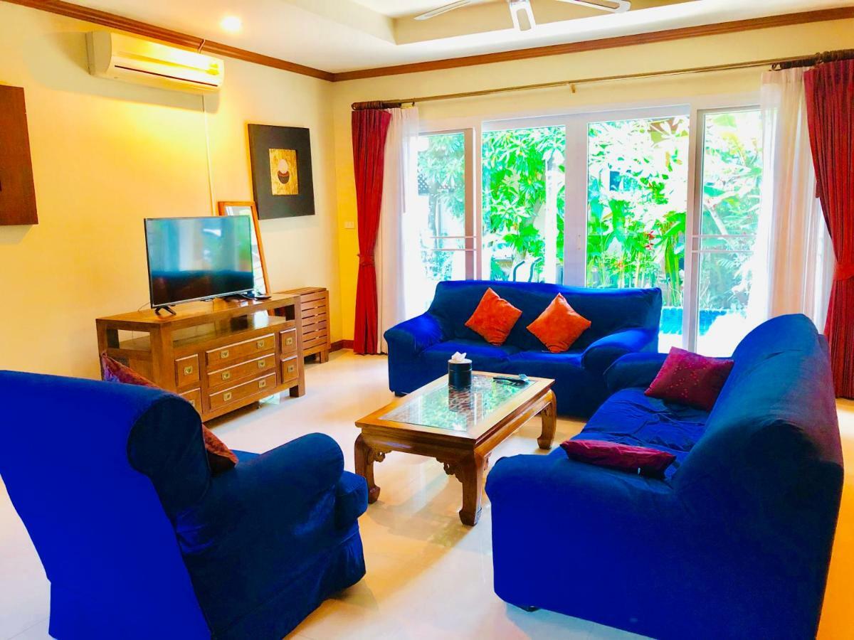 Karon Pool Villa 卡伦3卧泳池别墅 Exteriör bild